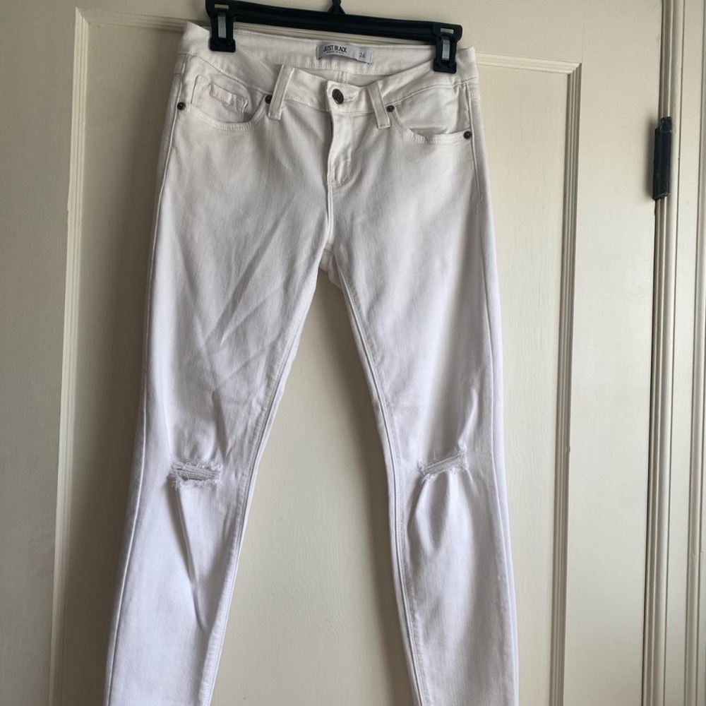 Women's white Just Black brand jeans - size 26